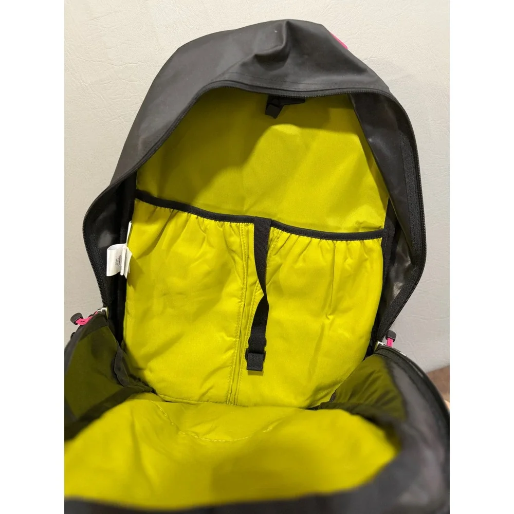 The North Face Hot Shot Backpack Black Unisex OS Grey Yellow Pink Technical